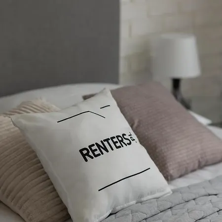 아파트 Goclaw & 2 Bedrooms & Parking & Balcony By Renters 바르샤바