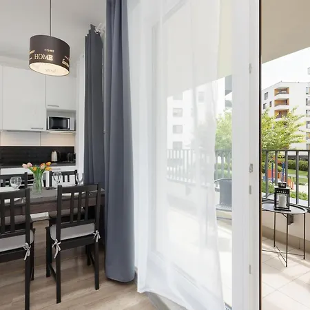 アパート Goclaw & 2 Bedrooms & Parking & Balcony By Renters *