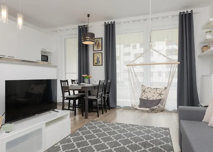 Goclaw & 2 Bedrooms & Parking & Balcony By Renters * Varsóvia