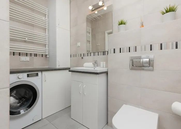 Apartamento Goclaw & 2 Bedrooms & Parking & Balcony By Renters Varsóvia