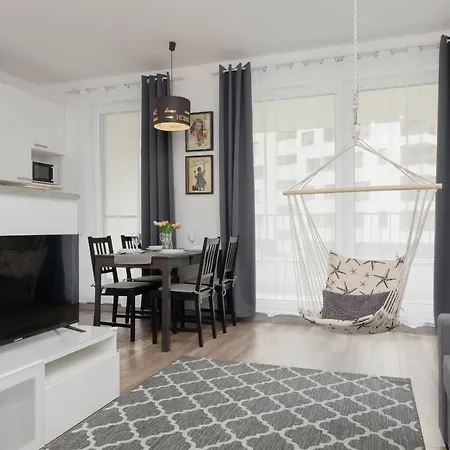 Goclaw & 2 Bedrooms & Parking & Balcony By Renters * Varşova