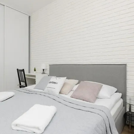 Διαμέρισμα Goclaw & 2 Bedrooms & Parking & Balcony By Renters *